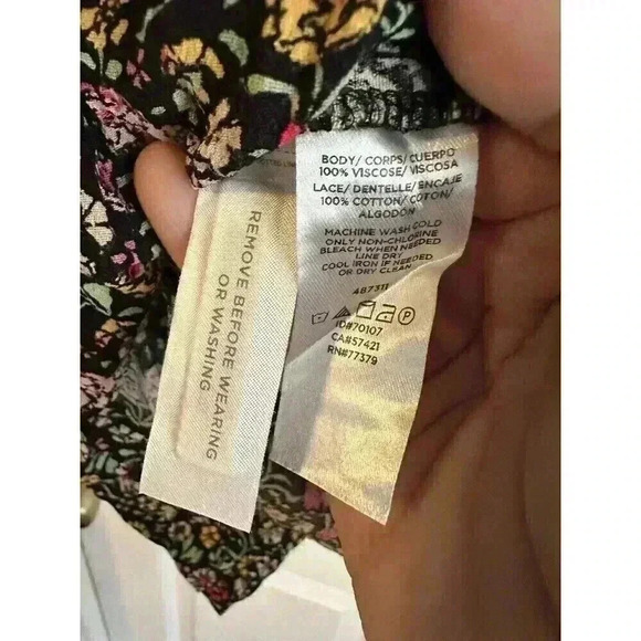 Ann Taylor LOFT Garden Wrap Floral Print Long Sleeve Romper Sz Small New Pockets - Picture 6 of 9